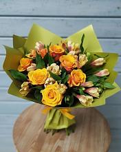 Букет цветов из:  Альстромерии и Розы в Плесе