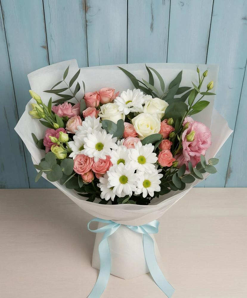 Букет цветов из: Розы, Лизиантусы и Хризантемы в Плесе
