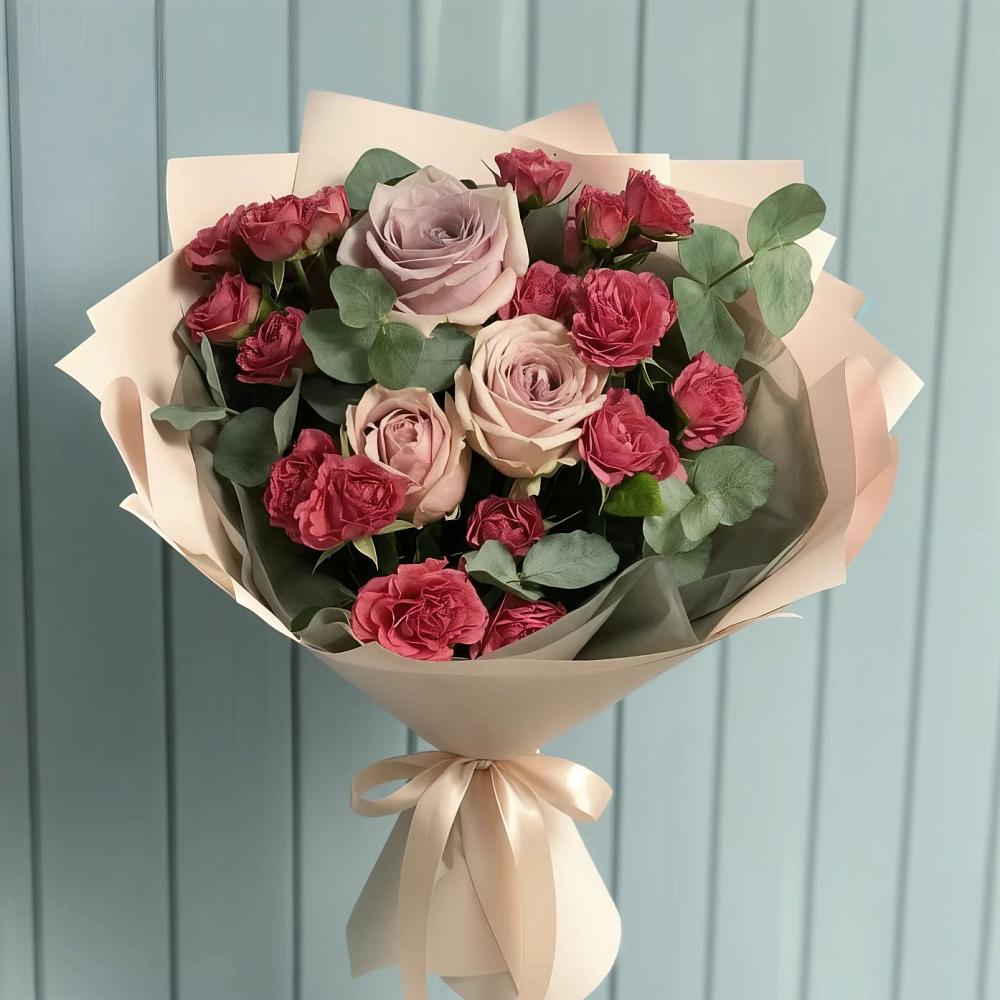 Букет цветов из: Гвоздики и Розы в Плесе