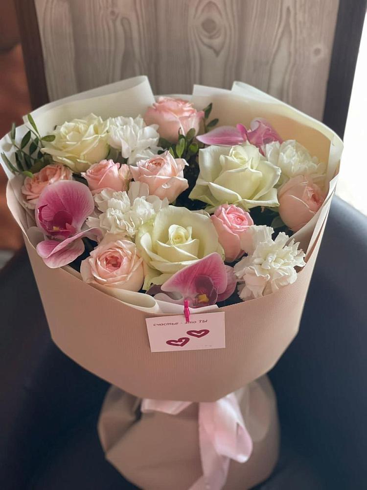 Букет цветов из: Орхидеи, Розы и Гвоздики в Плесе