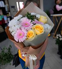 Букет цветов из:  Герберы, Розы и Хризантемы в Плесе