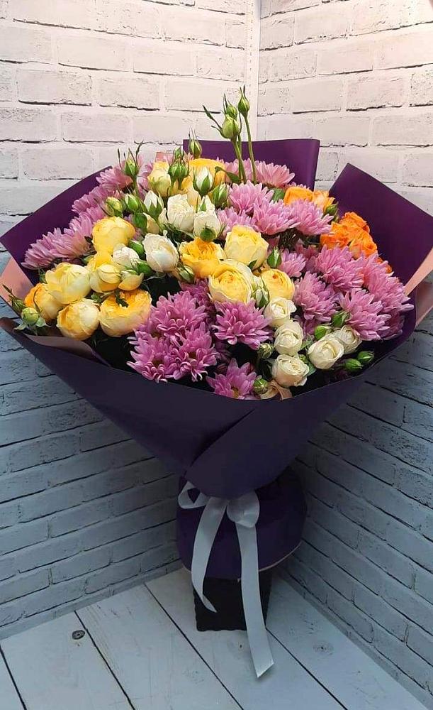 Букет цветов из: Хризантемы и Розы в Плесе