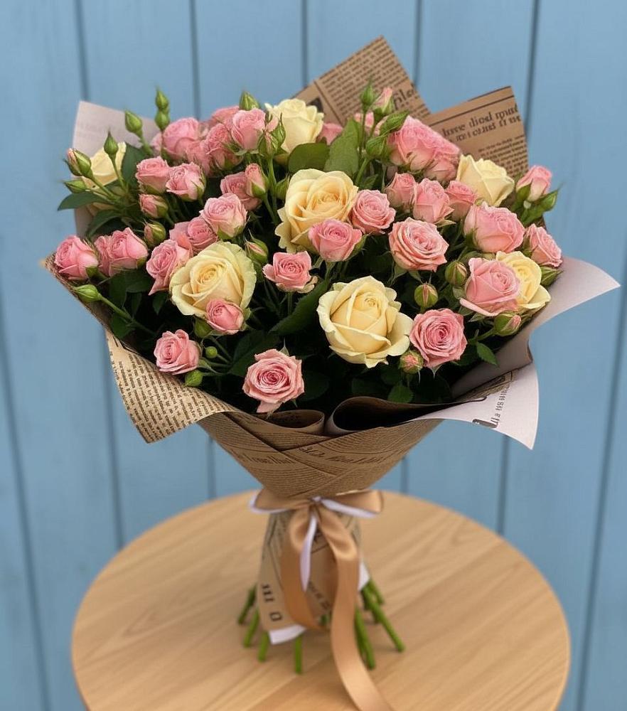 Букет цветов из: Розы в Плесе