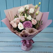 Букет цветов из:  Розы и Лизиантусы в Плесе