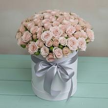 Цветочная композиция из Розы в шляпной коробке в Плесе