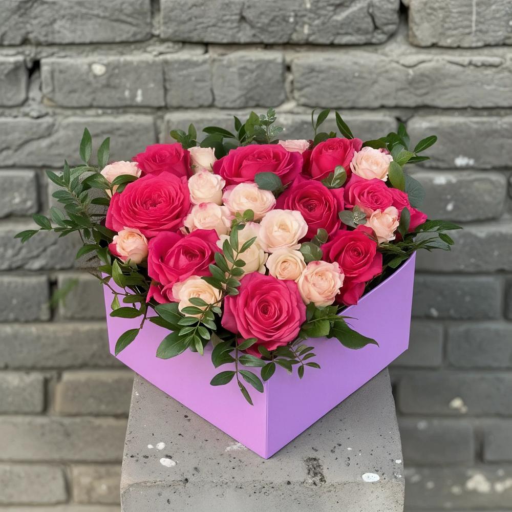 Цветочная композиция из Розы в коробке в Плесе