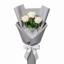 Букет 3 белые розы в Плесе