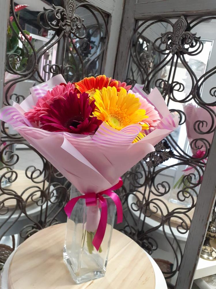 Букет цветов из: Герберы в Плесе