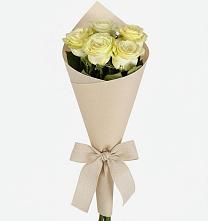 Букет цветов из:  Розы в Плесе