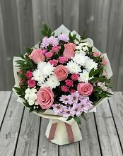 Букет цветов из:  Альстромерии, Гвоздики, Розы и Хризантемы в Плесе