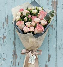 Букет цветов из:  Розы #REPLACE_PRED# Плесе