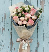 Букет цветов из:  Розы в Плесе