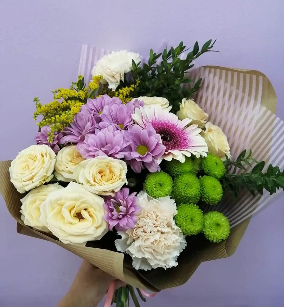 Букет цветов из: Хризантемы, Розы, Гвоздики и Герберы в Плесе