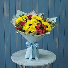 Букет цветов из:  Альстромерии и Хризантемы в Плесе