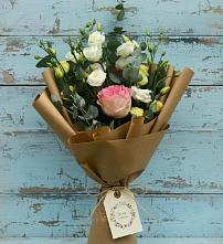 Букет цветов из:  Розы и Лизиантусы #REPLACE_PRED# Плесе